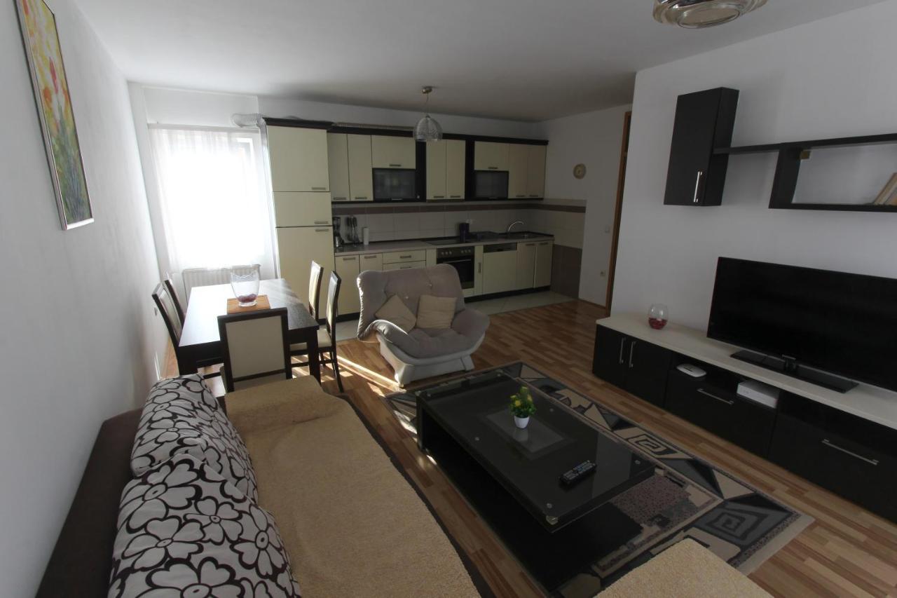 Kasumi Apartment Pristina Eksteriør bilde