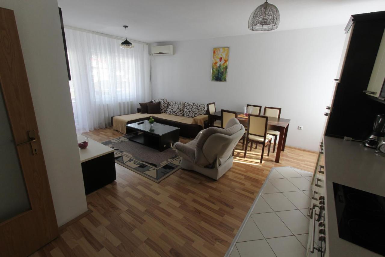 Kasumi Apartment Pristina Eksteriør bilde